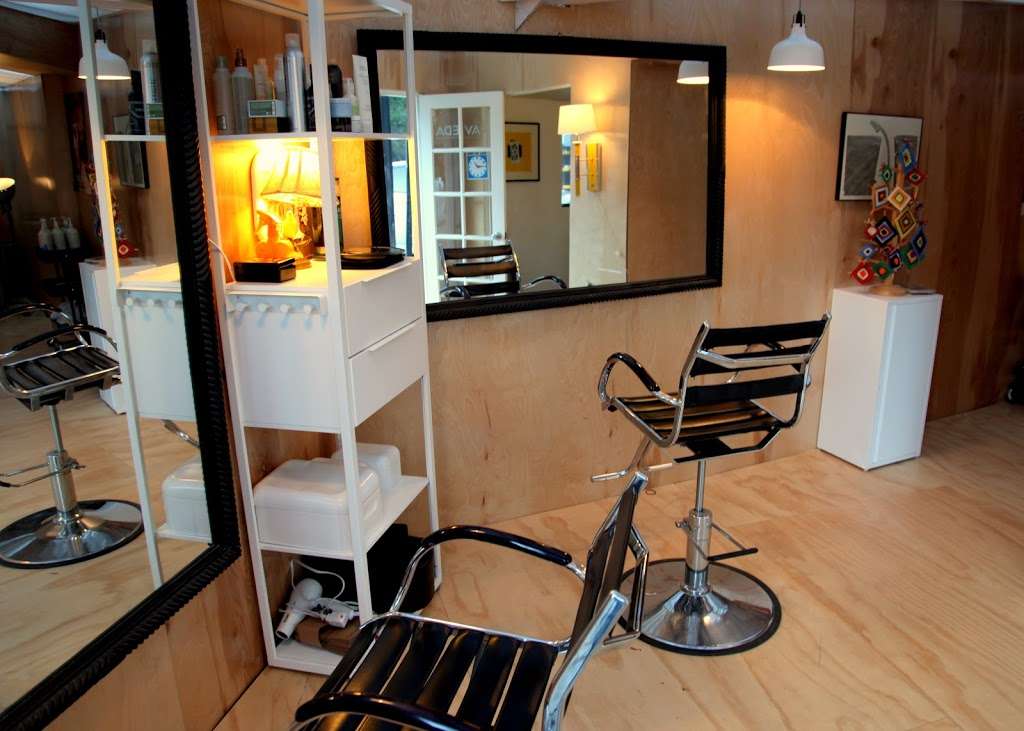 Birds Nest Salon | 155 N Topanga Canyon Blvd, Topanga, CA 90290 | Phone: (310) 455-2266