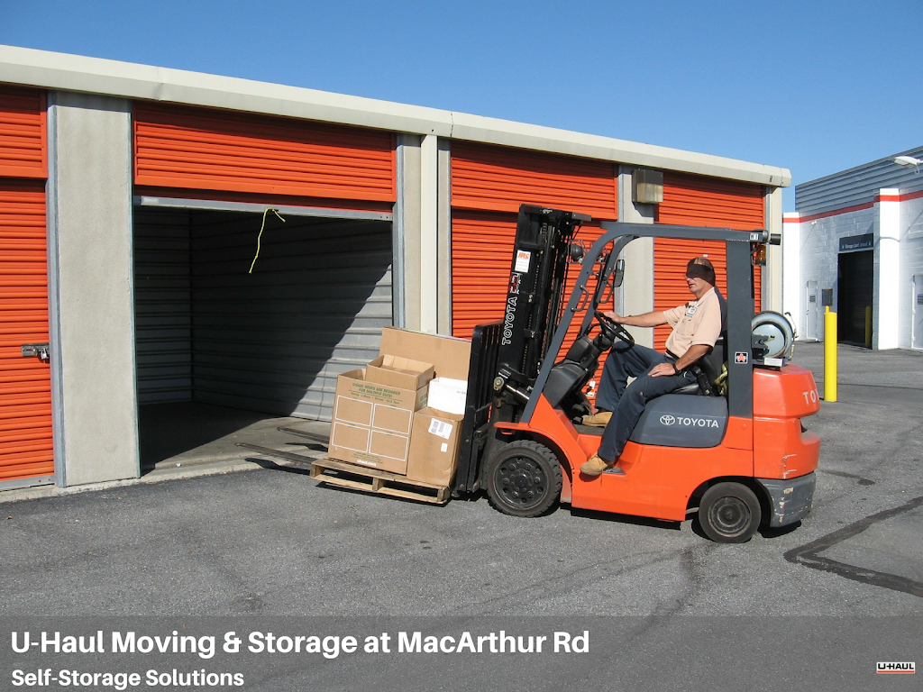 U-Haul Moving & Storage at MacArthur Rd | 3001 MacArthur Rd, Whitehall, PA 18052, USA | Phone: (610) 770-0240