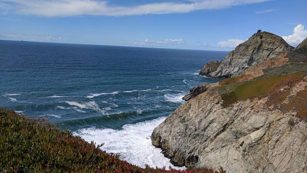 Devils Slide Trail (North Parking Lot) | Devils Slide Trail, Pacifica, CA 94044, USA