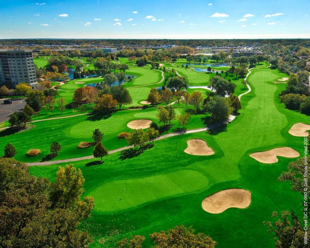 Willow Crest Golf Club | 3500 Midwest Rd, Oak Brook, IL 60523, USA | Phone: (630) 850-5530