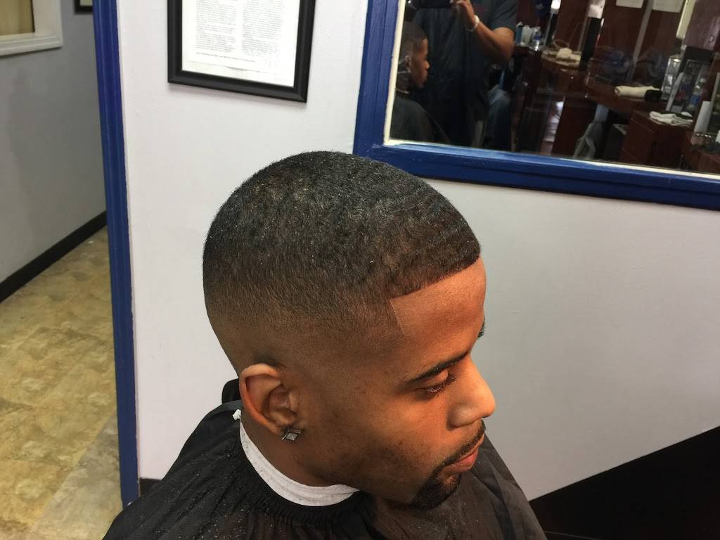 Overtons Barber & Styling | 5430 N Tryon St #2, Charlotte, NC 28213, USA | Phone: (704) 509-1240