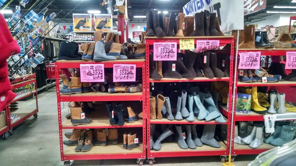 Ollies Bargain Outlet | 1726 S Governors Ave, Dover, DE 19901, USA | Phone: (302) 741-2192