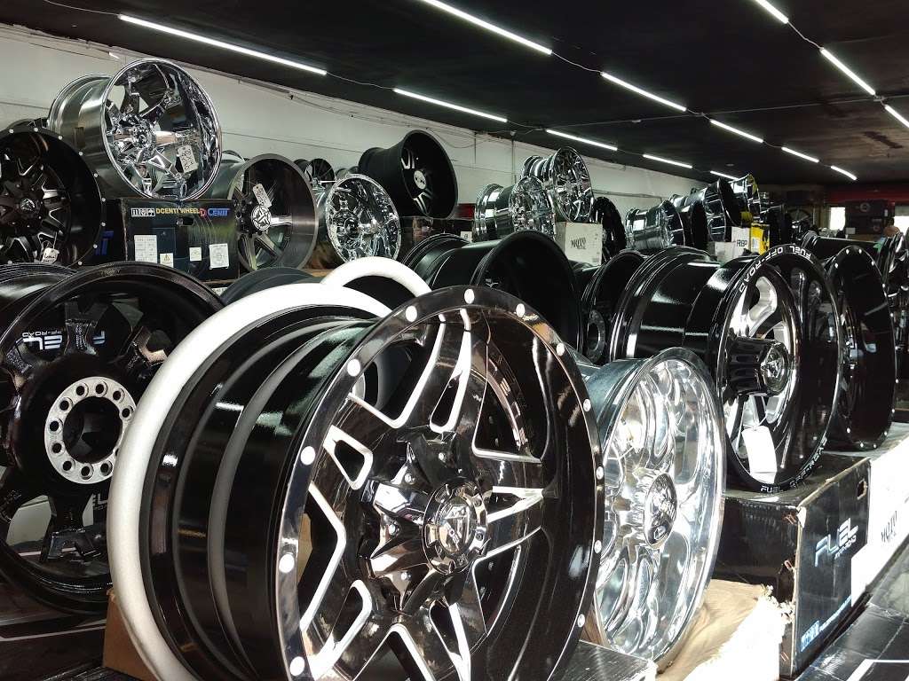 A1 Tire & Wheels | 12170 Bissonnet St, Houston, TX 77099 | Phone: (281) 564-2000