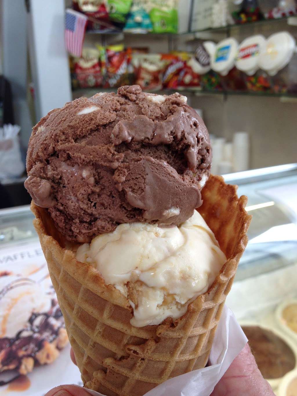 Cow-A-Bunga Ice Cream & Coffee | 10 Evergreen Ave Ste E, Imperial Beach, CA 91932, USA | Phone: (619) 628-0508