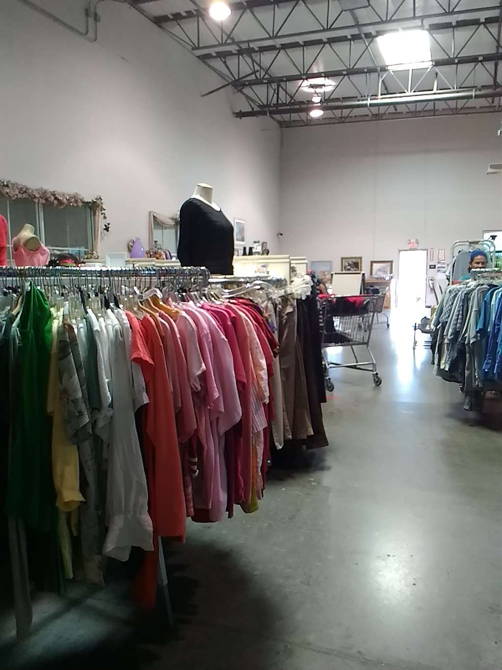 Sacks Thrift Avenue | 2050 Trumble Rd, Perris, CA 92571, USA | Phone: (951) 657-0609 ext. 239