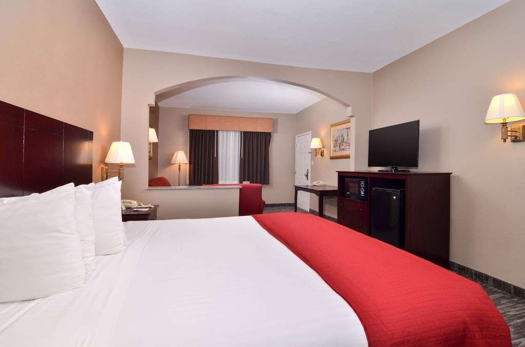 Best Western Dayton Inn & Suites | 1751 W US-90, Dayton, TX 77535 | Phone: (936) 258-7600