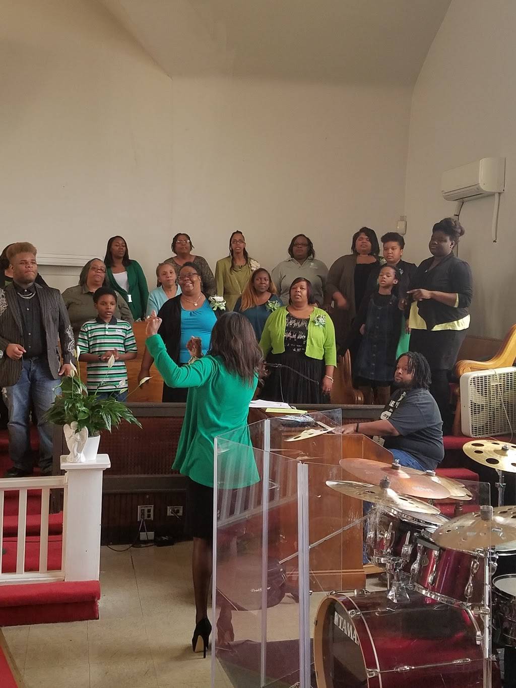 St James Fire Baptized Hlnss | 3903 18th St, Detroit, MI 48208, USA | Phone: (313) 895-1379 St James Fire Baptized Hlnss | 3903 18th St, Detroit, MI 48208, USA | Phone: (313) 895-1379