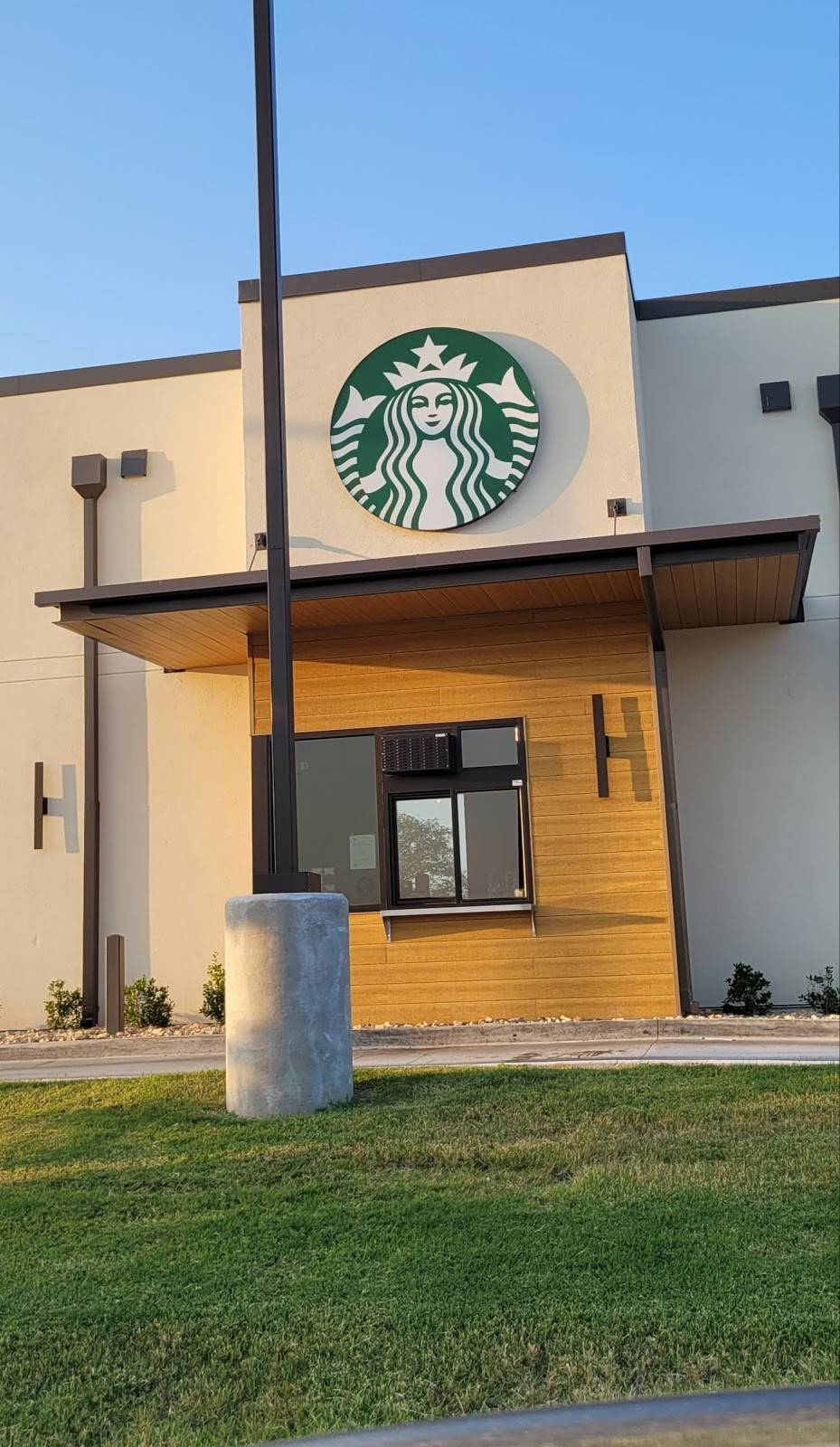 Starbucks | 615 W 101st Pl S, Jenks, OK 74037, USA | Phone: (918) 264-4449