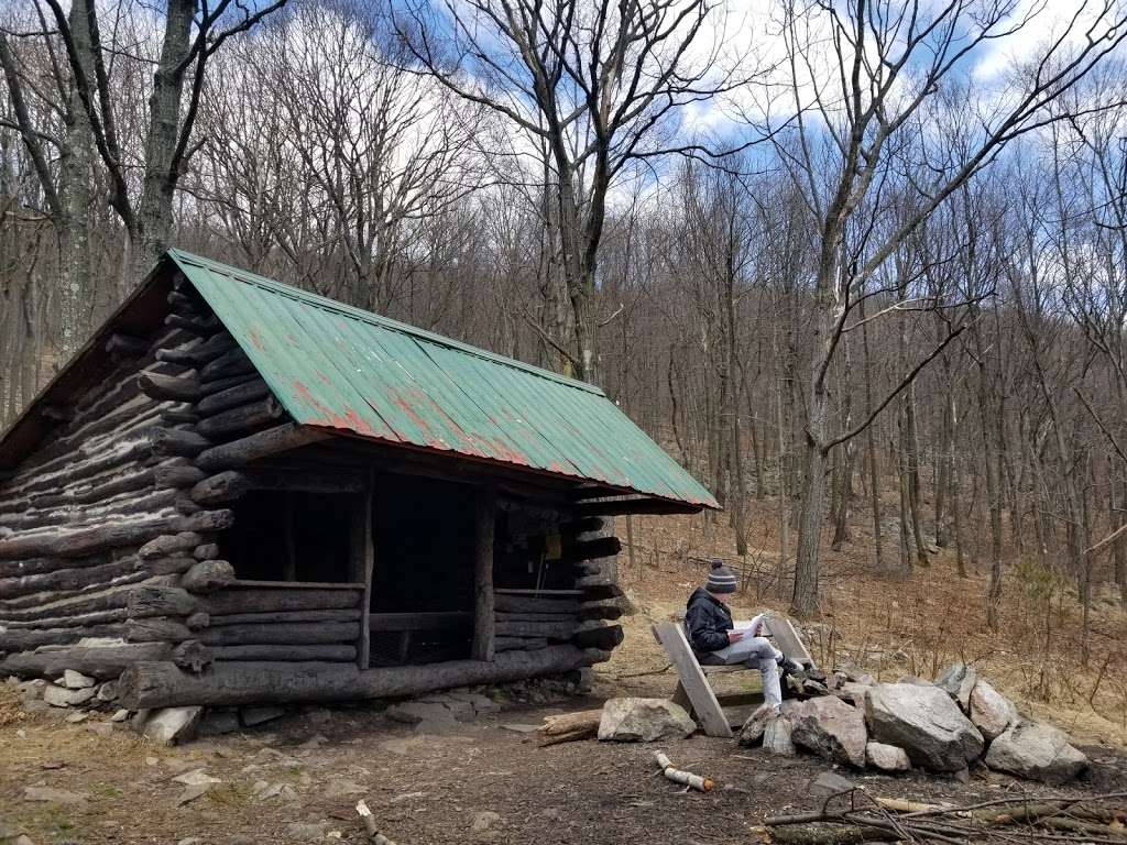 Lehigh shelter (AT) | Slatington, PA 18080