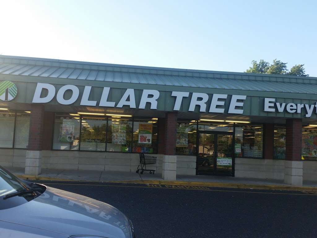 Dollar Tree | 611 E Evesham Rd, Runnemede, NJ 08078 | Phone: (856) 939-1970