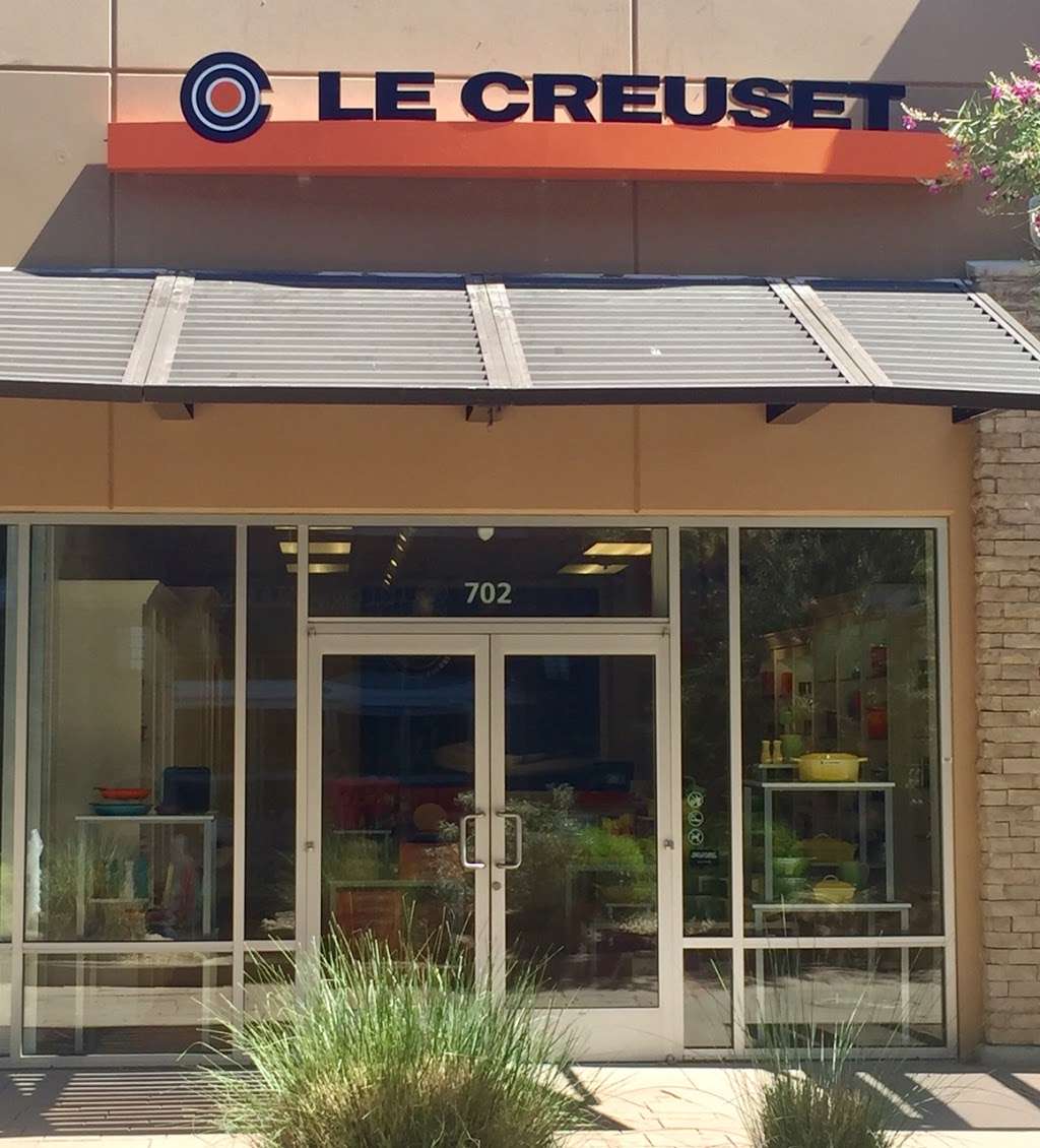 Le Creuset Outlet Store | 4976 Premium Outlets Way Ste 702, Chandler, AZ 85226, USA | Phone: (520) 796-1274