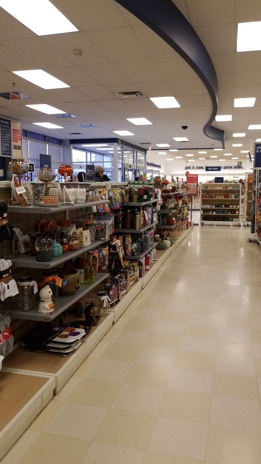 Marshalls | 1641 Fall River Dr, Loveland, CO 80538, USA | Phone: (970) 461-9459