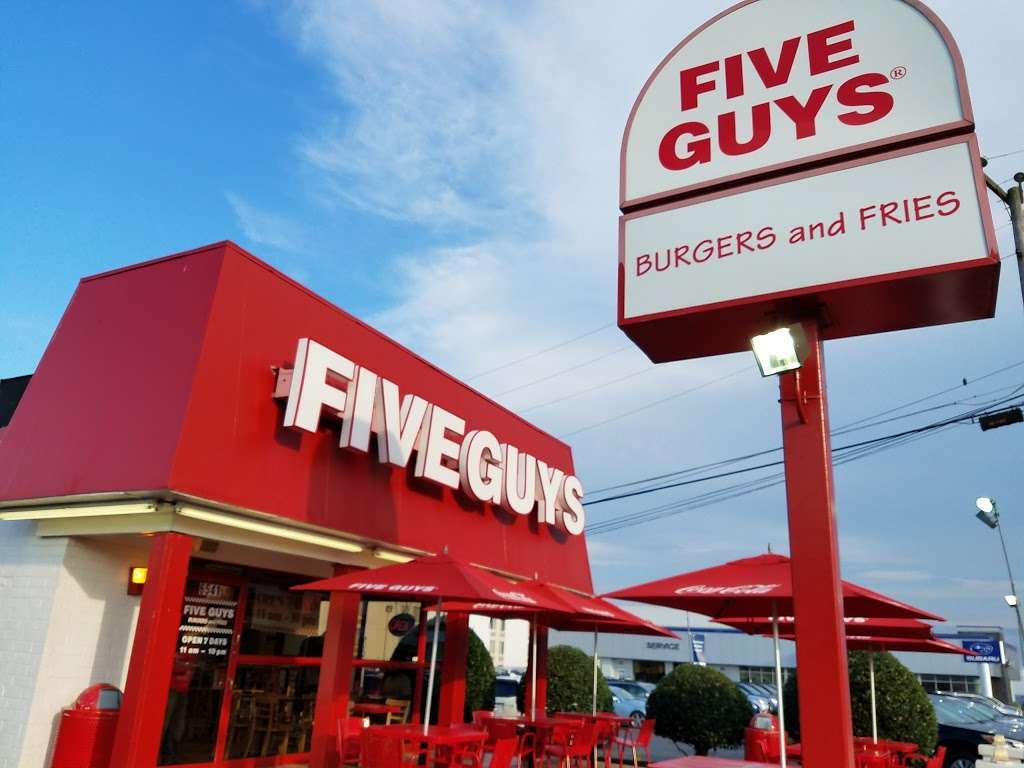 Five Guys | 6541 Backlick Rd, Springfield, VA 22150, USA | Phone: (703) 913-1337