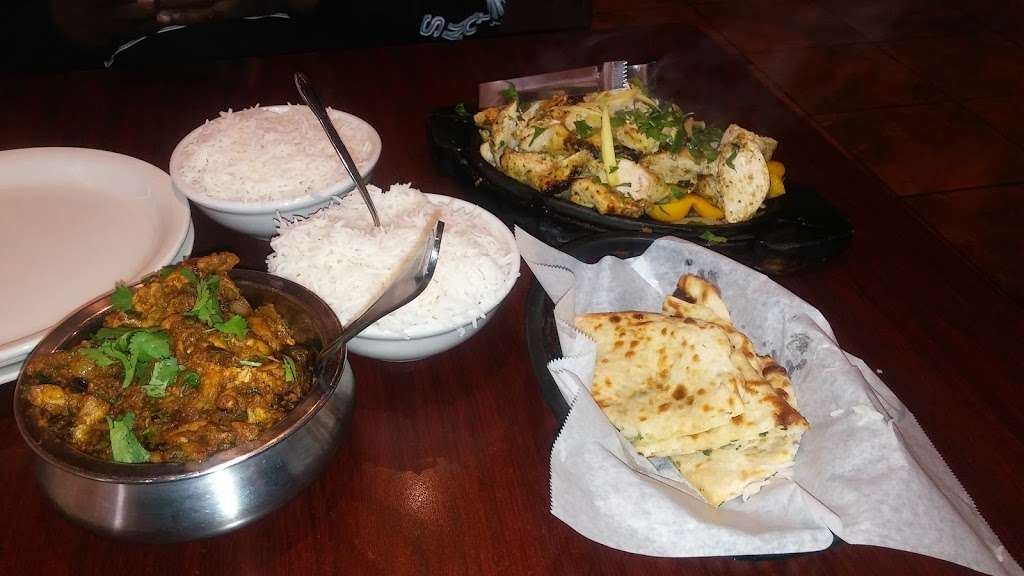 Chilli n Spice | 8562 W 133rd St, Overland Park, KS 66213, USA | Phone: (913) 681-3663