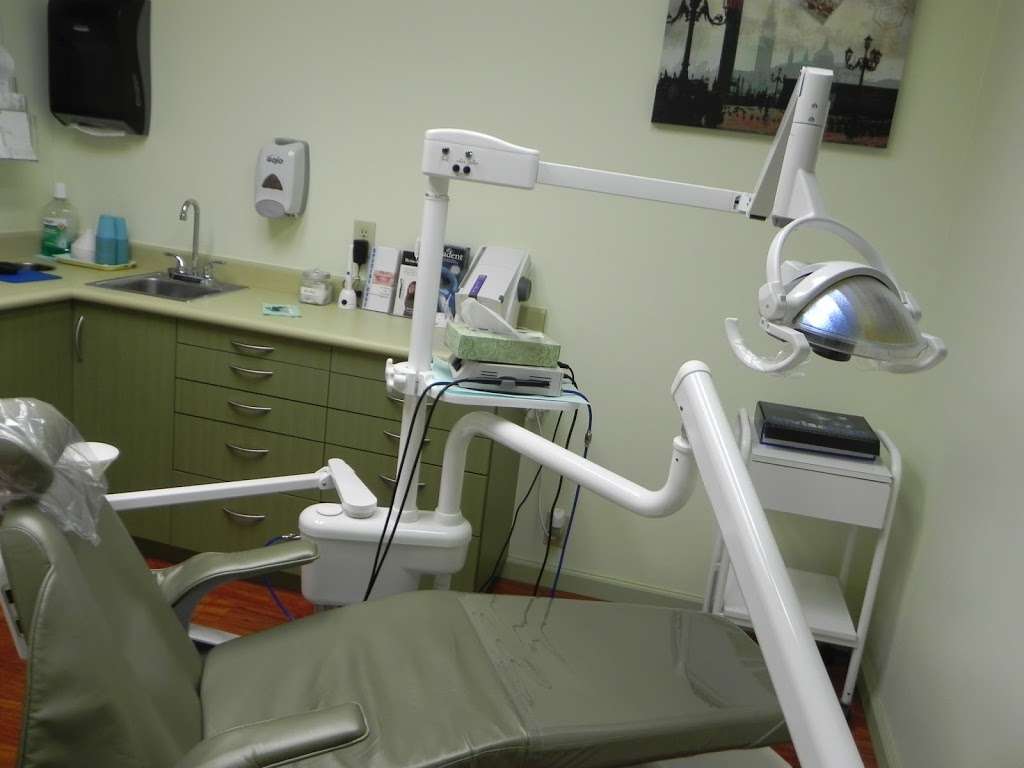 Bloomfield Dental Center | 12657 E 166th St, Cerritos, CA 90703 | Phone: (562) 926-6502