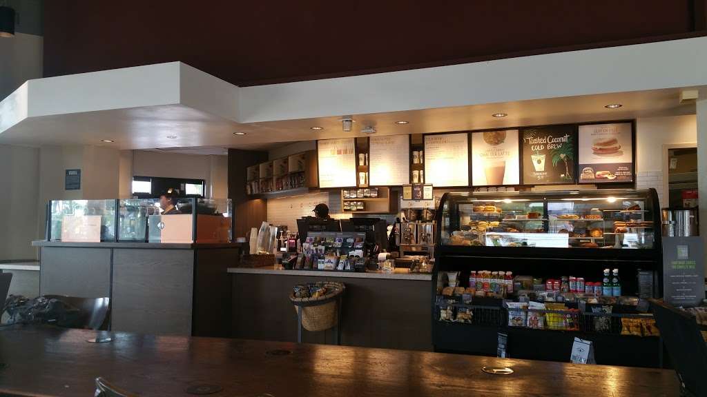 Starbucks | 8620 Garfield Ave #102, South Gate, CA 90280, USA | Phone: (562) 806-8009