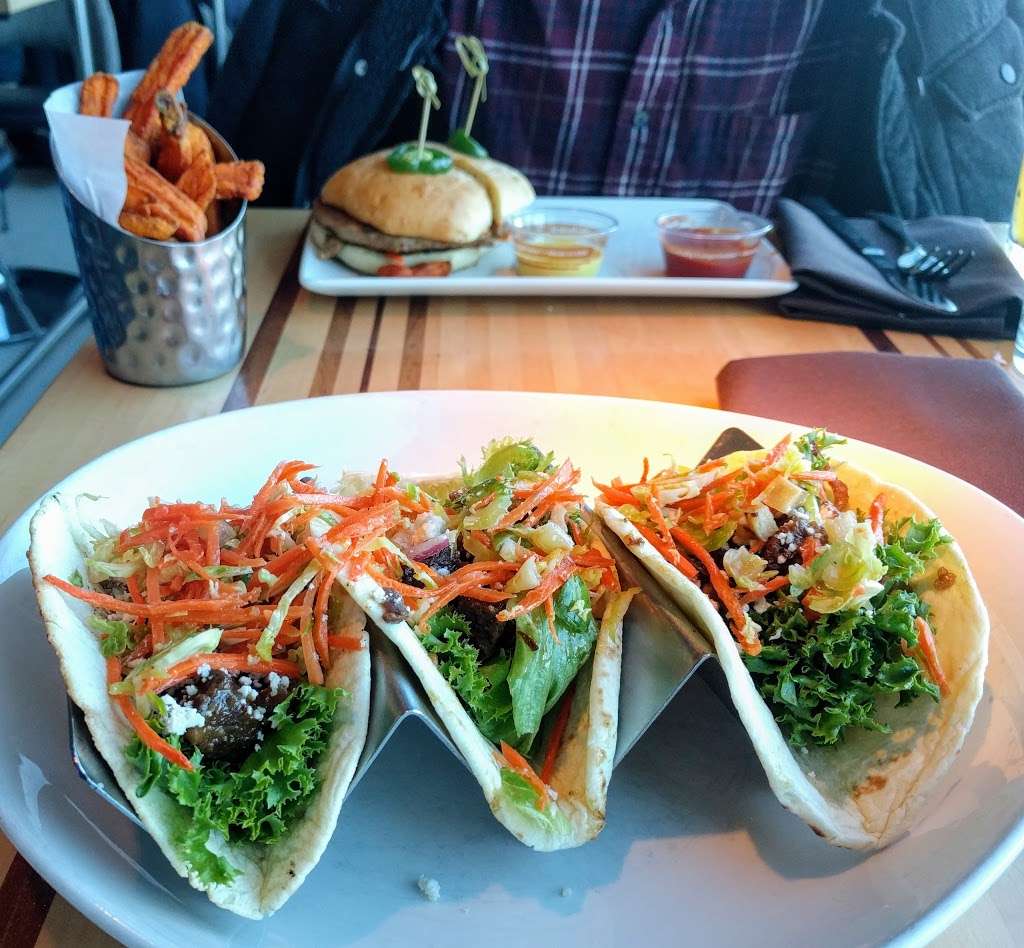 Root Down | Concourse C, 8500 Peña Blvd, Denver, CO 80249, USA | Phone: (303) 342-6959