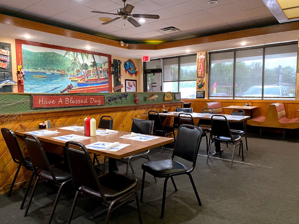 Cedar River Seafood Restaurant | 2475 Blanding Blvd #1, Middleburg, FL 32068, USA | Phone: (904) 282-4200