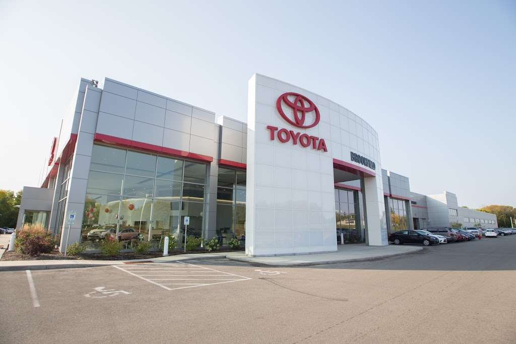 Toyota of Brookfield | 20655 W Capitol Dr, Brookfield, WI 53045, USA | Phone: (262) 236-7992