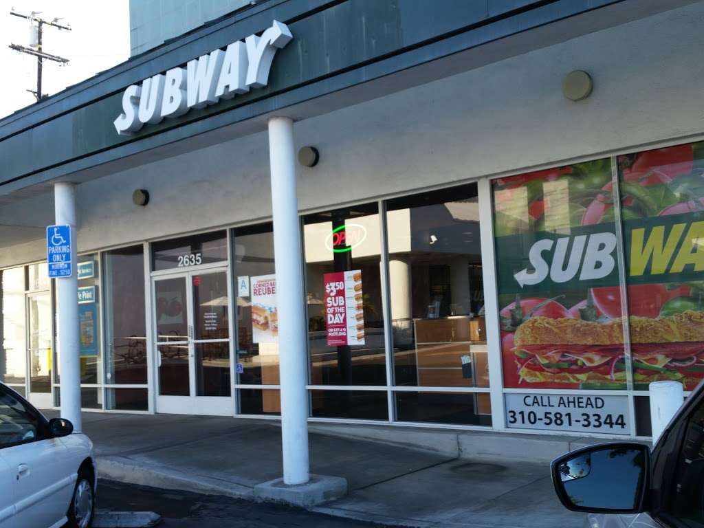 Subway Restaurants | 2635 Lincoln Blvd, Santa Monica, CA 90405, USA | Phone: (310) 581-3344