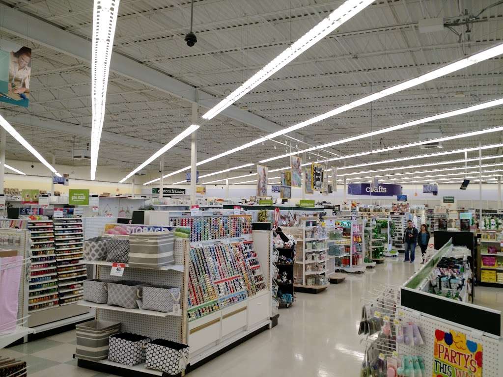 JOANN Fabrics and Crafts | 2201 NW Barry Rd, Kansas City, MO 64154, USA | Phone: (816) 436-1173