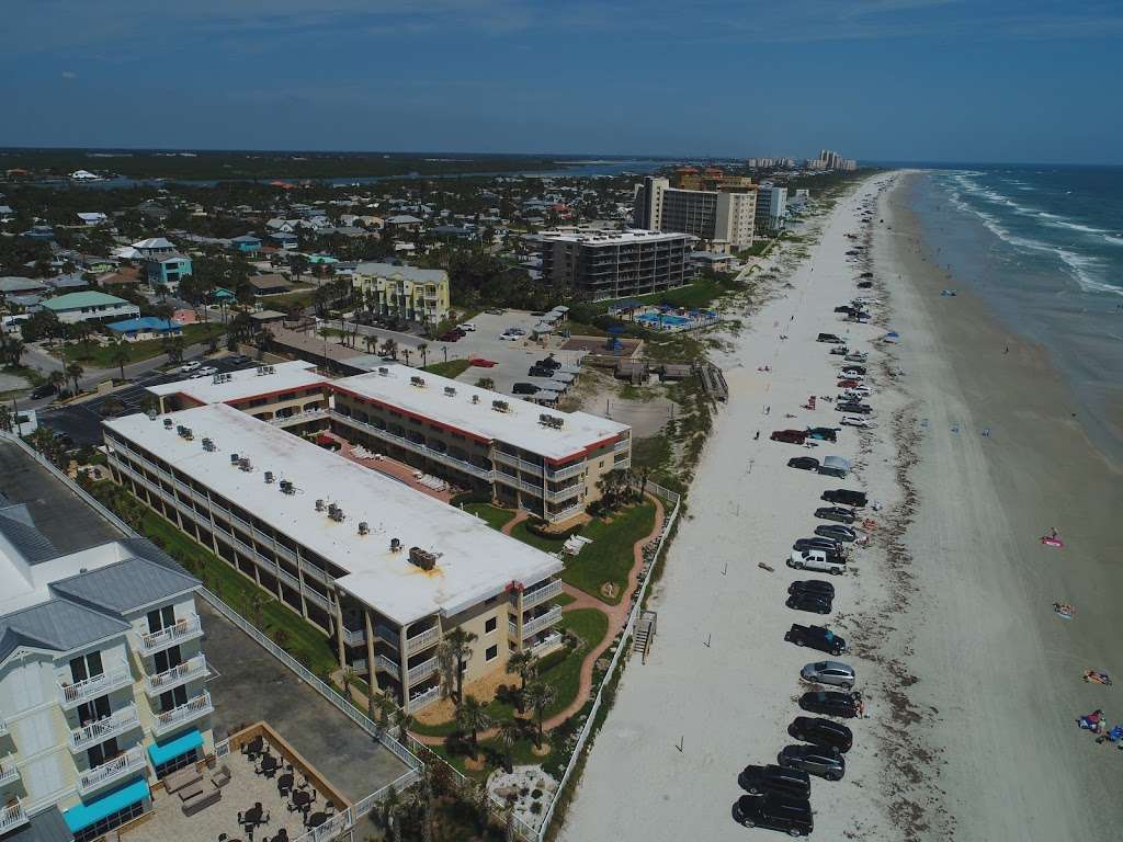 Win-San Club Vacation Rentals | 111 N Atlantic Ave, New Smyrna Beach, FL 32169, USA | Phone: (386) 427-7085