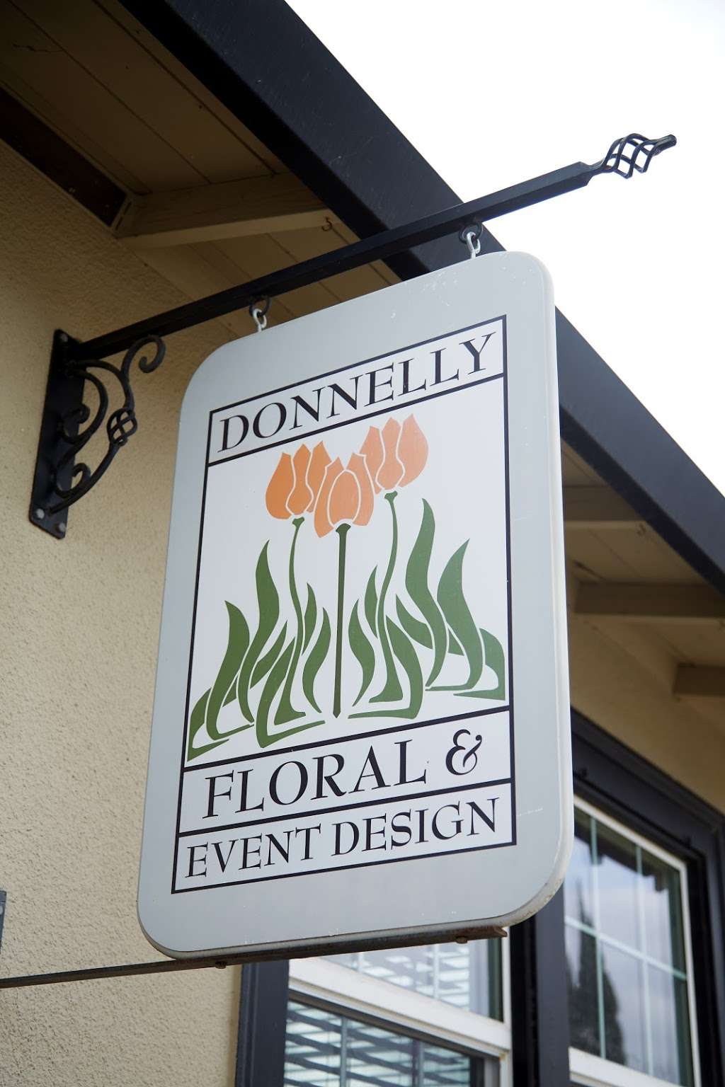 Donnelly Floral and Event Design | 111 Sacramento St, Rio Vista, CA 94571, USA | Phone: (707) 374-2120