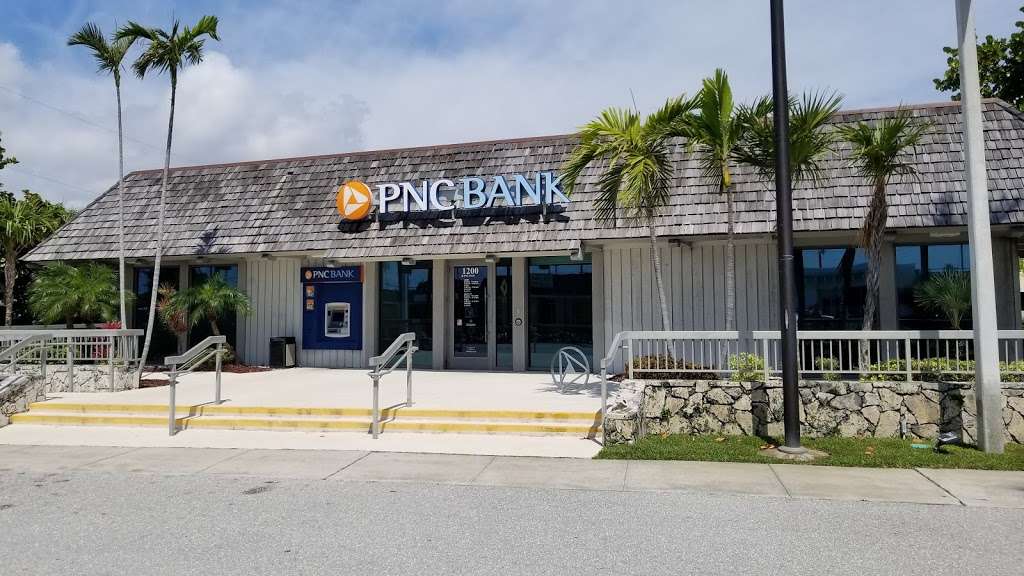 PNC Bank | 1200 Blue Heron Blvd, Riviera Beach, FL 33404, USA | Phone: (561) 848-8675