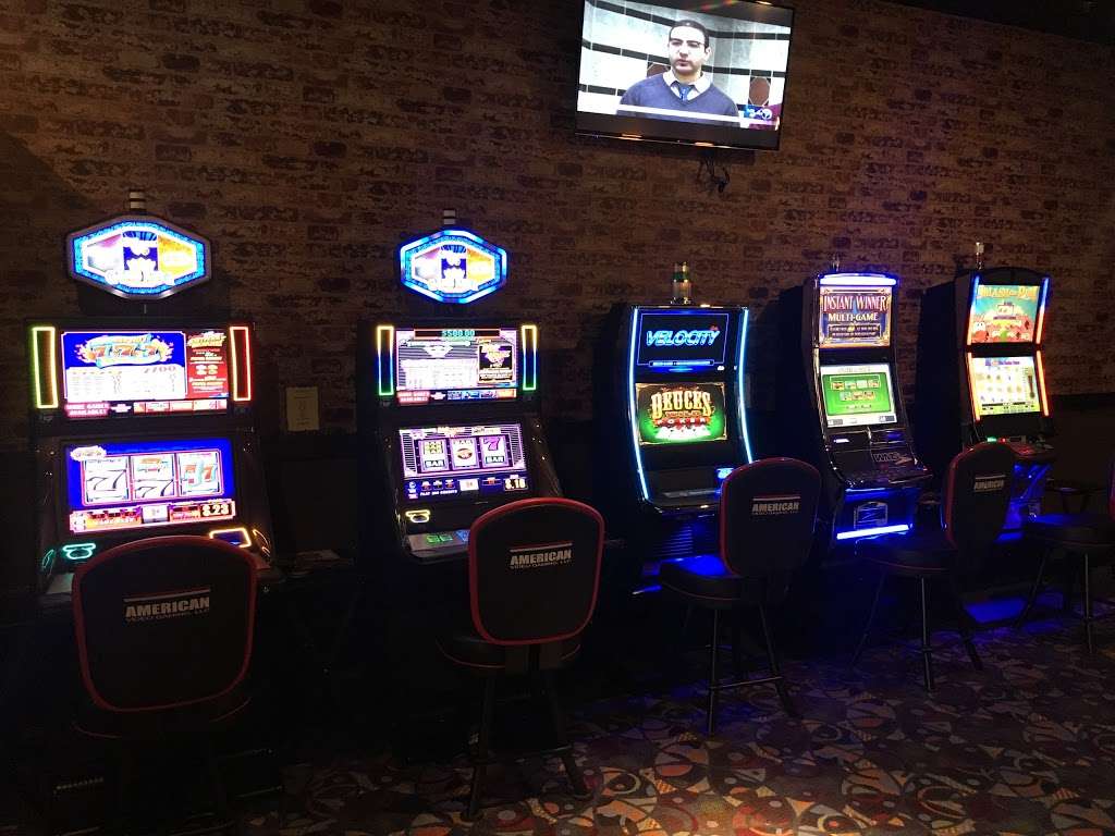 Kellys Video Gaming Cafe | 27243 W. Saxony Dr., Unit C1, Channahon, IL 60410, USA | Phone: (815) 828-5149