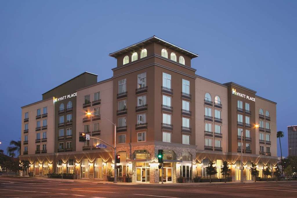 Hyatt Place Riverside /Downtown | 3500 Market Street, Riverside, CA 92501 | Phone: (951) 321-3500