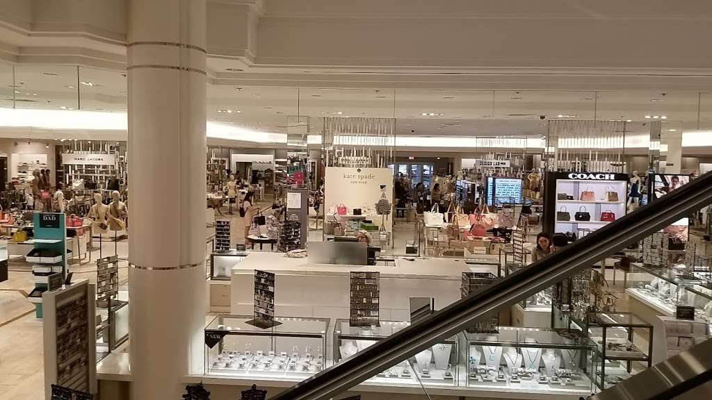 Nordstrom Garden State Plaza | 501 Garden State Plaza Blvd, Paramus, NJ 07652, USA | Phone: (201) 843-1122