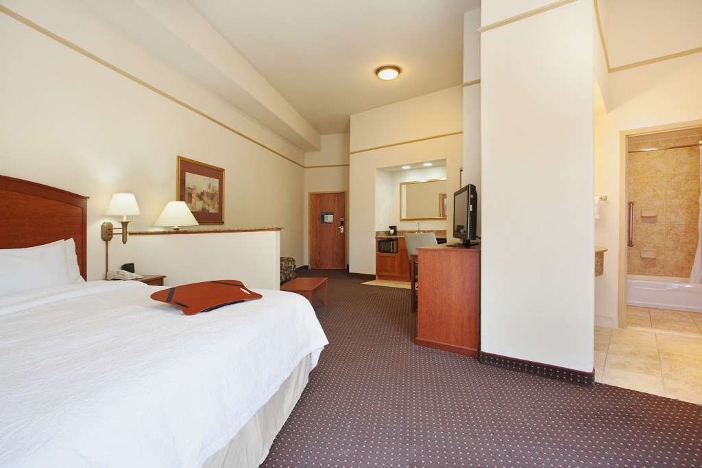 Hampton Inn & Suites Parker | 19010 East Cottonwood Dr, Parker, CO 80138 | Phone: (303) 841-2977