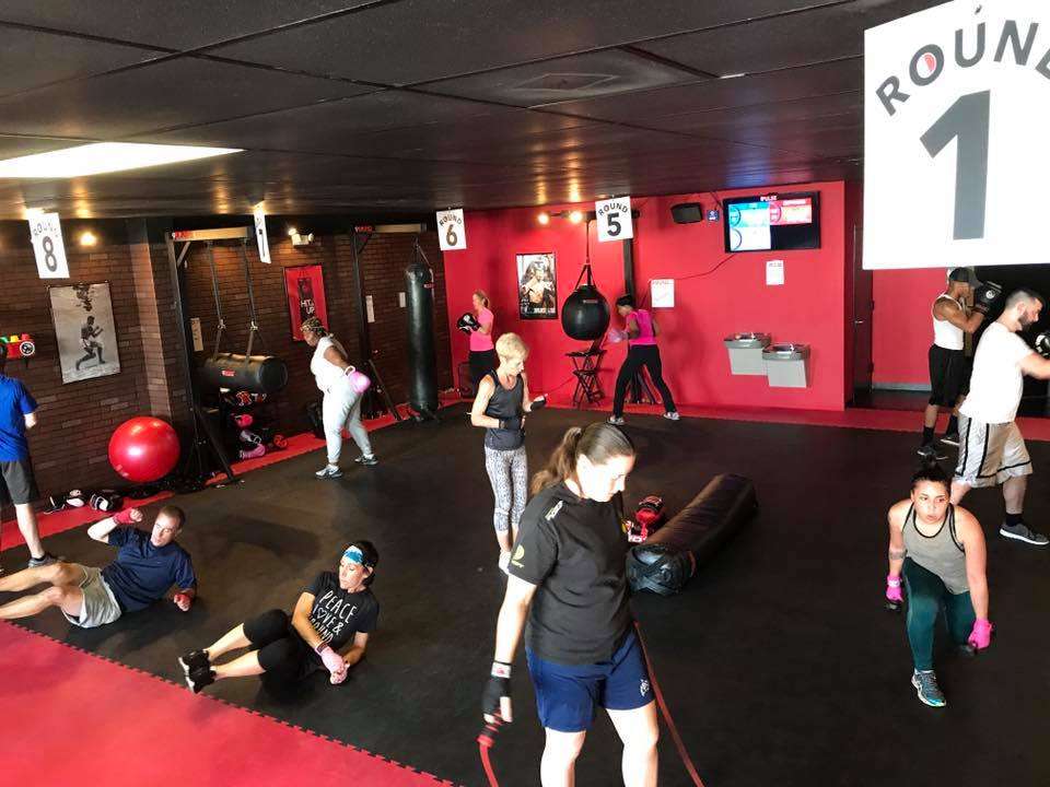 9Round Lake Ridge | 2243 C Old Bridge Rd, Lake Ridge, VA 22192, USA | Phone: (703) 491-3000