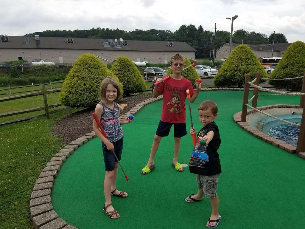 Burnies Italian Ice and Mini Golf | 2I2 North, PA-183, Schuylkill Haven, PA 17972, USA | Phone: (570) 739-2229