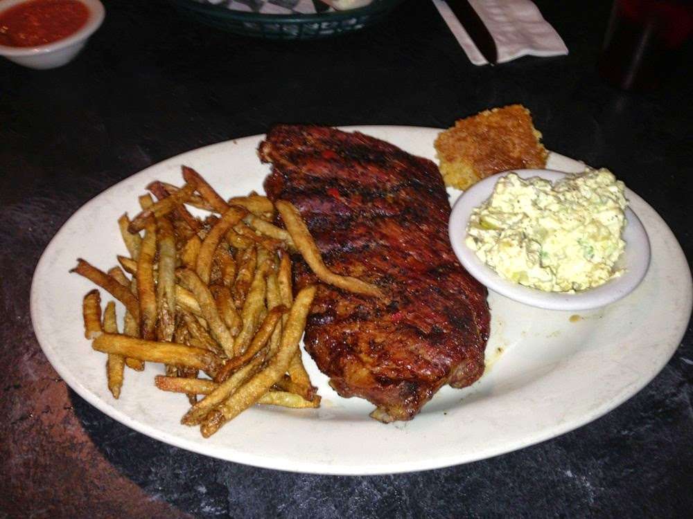 Smokin Hot Bar & Grille | 2465 MD-97, Glenwood, MD 21738, USA