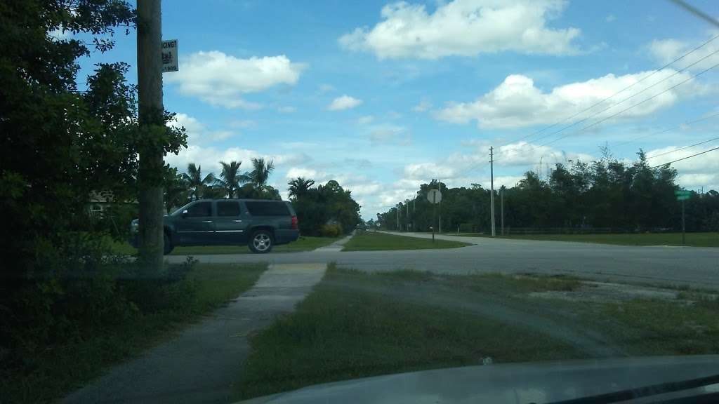 Parada Del Bus de Pedro | 9070 Mandarin Blvd, Loxahatchee, FL 33470, USA