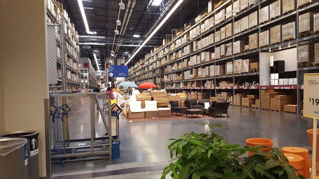 IKEA | 6000 Ikea Way, Merriam, KS 66202, USA | Phone: (888) 888-4532