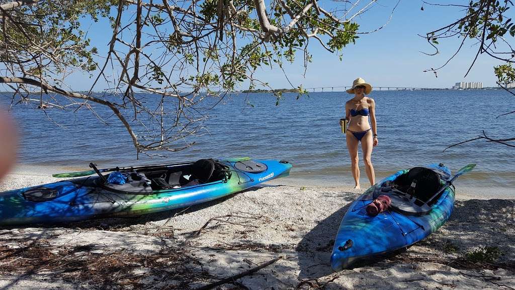 Dolphin Tail Island | Titusville, FL 32796