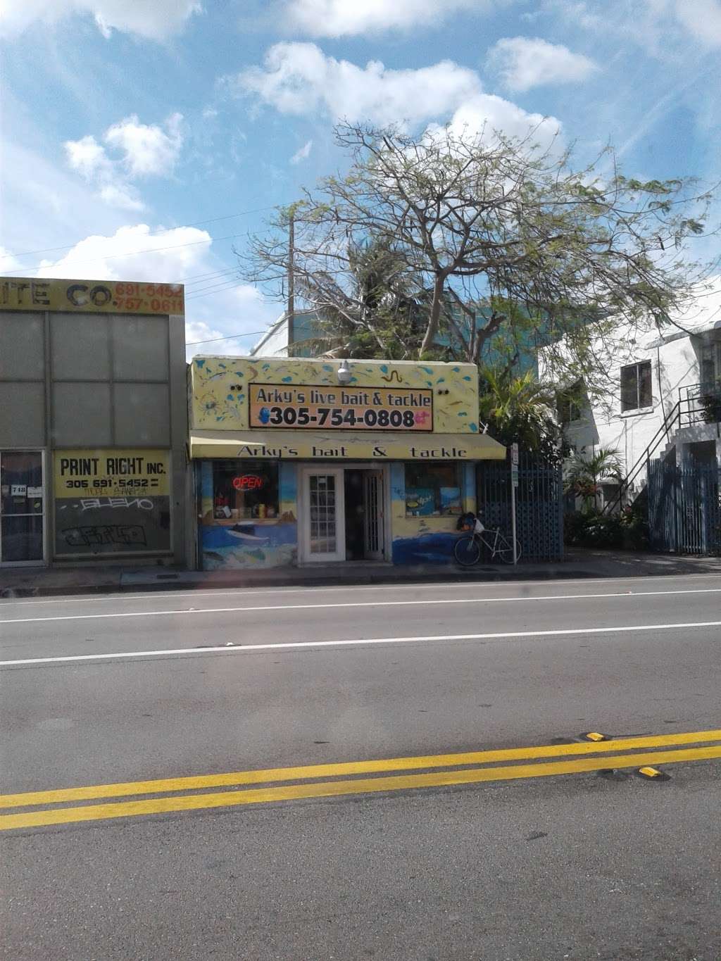 Arkys Live Bait & Tackle | 746 NE 79th St, Miami, FL 33138, USA | Phone: (305) 754-0808