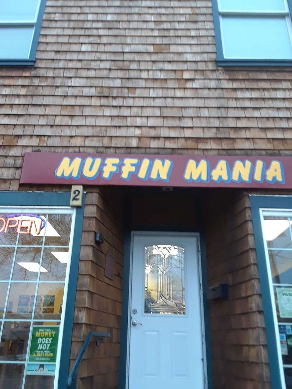 Muffin Mania | 2 Bayview St, San Rafael, CA 94901, USA | Phone: (415) 485-1027