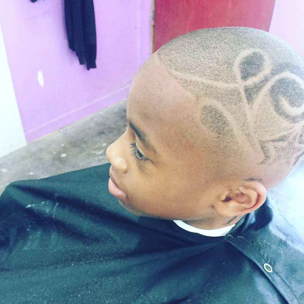 The mix up barbers and bakery | 1104 E 43rd St, Kansas City, MO 64110 | Phone: (816) 301-0295