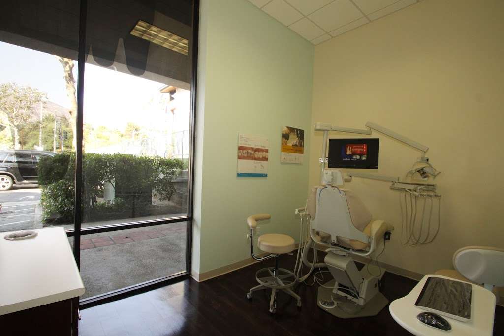 La Canada Smiles Dentistry | 2220 Foothill Blvd Ste A, La Cañada Flintridge, CA 91011, USA | Phone: (818) 248-1021