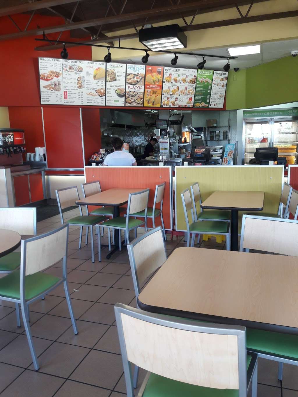 Del Taco | 4850 E Motor Ln, Ontario, CA 91761, USA | Phone: (909) 605-0465