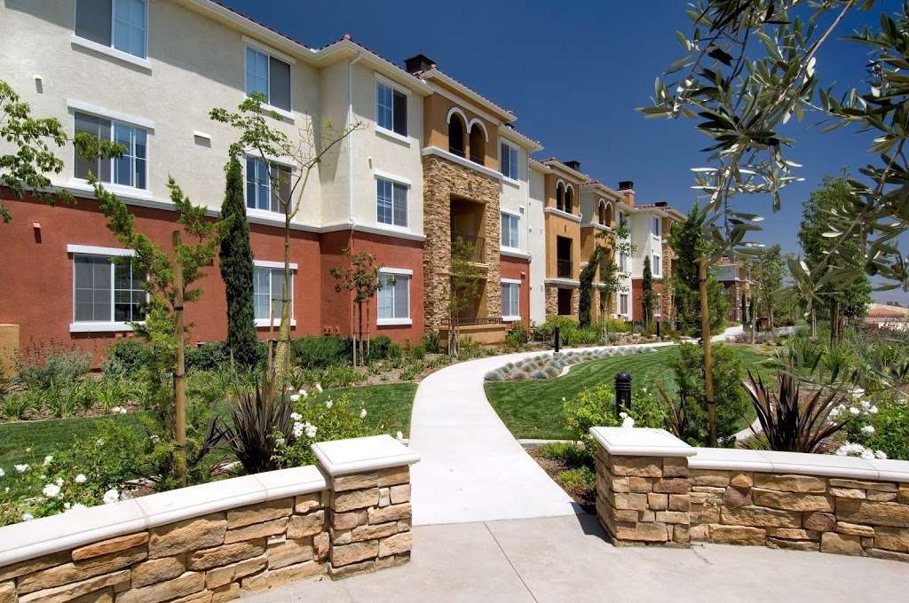 Avalon Simi Valley | 1579 E jefferson Way, Simi Valley, CA 93065, USA | Phone: (805) 842-4793