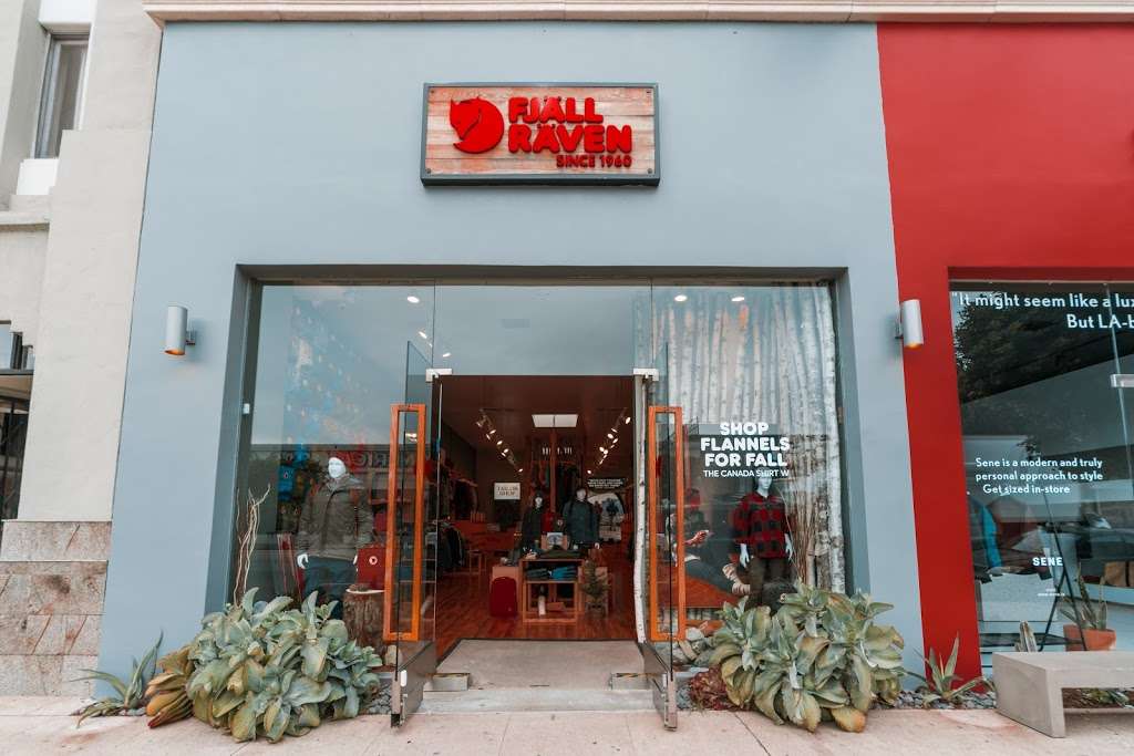 Fjällräven La Brea | 151 South La Brea Ave, Los Angeles, CA 90036, USA | Phone: (323) 746-7807