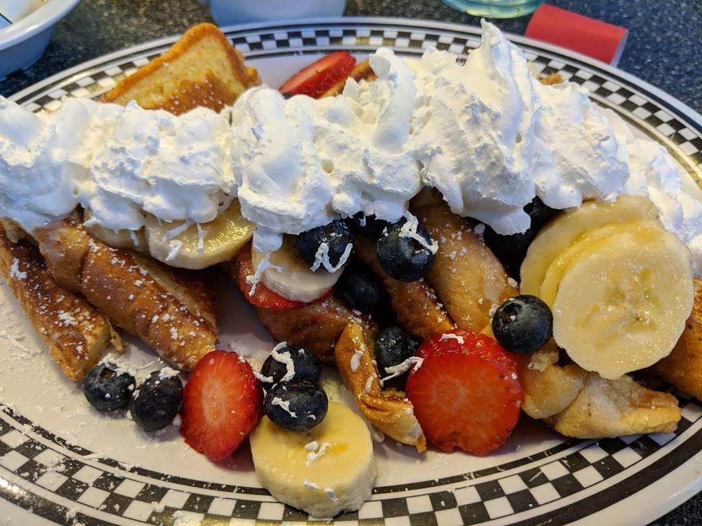 Wimpy & Dees Diner | 5051 Horseshoe Pike, Honey Brook, PA 19344, USA | Phone: (484) 514-2250