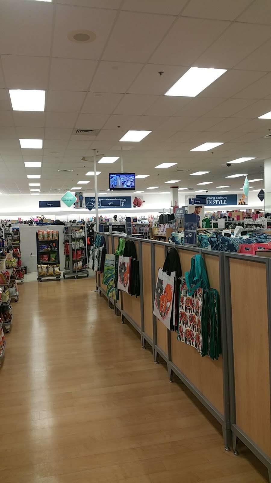 Marshalls | 90 Pleasant Valley Rd, Methuen, MA 01844, USA | Phone: (978) 975-0440