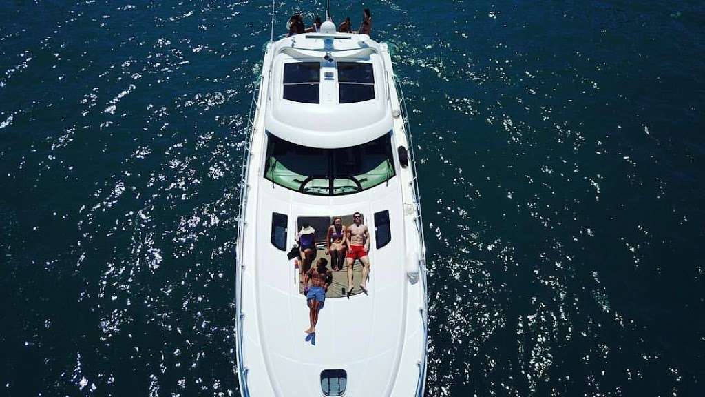 Endeavor Boating | 1559 S Lake Shore Dr Slip J31, Chicago, IL 60605, USA | Phone: (312) 868-0222