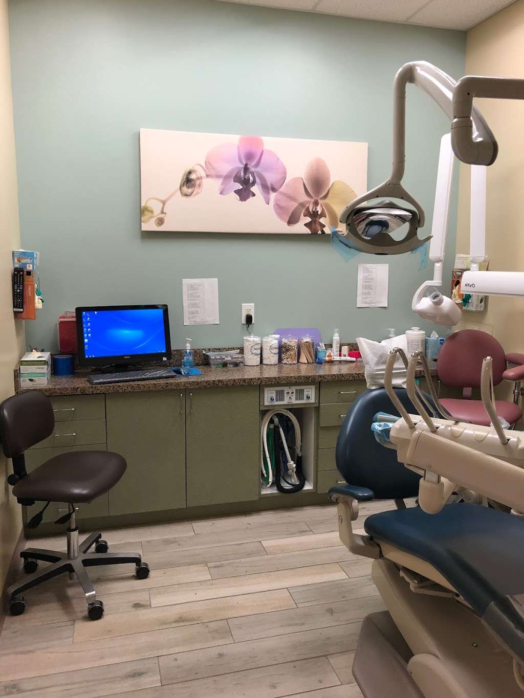 Crown Dental - Cullen | 9426 Cullen Blvd suite b, Houston, TX 77051 | Phone: (713) 597-3200