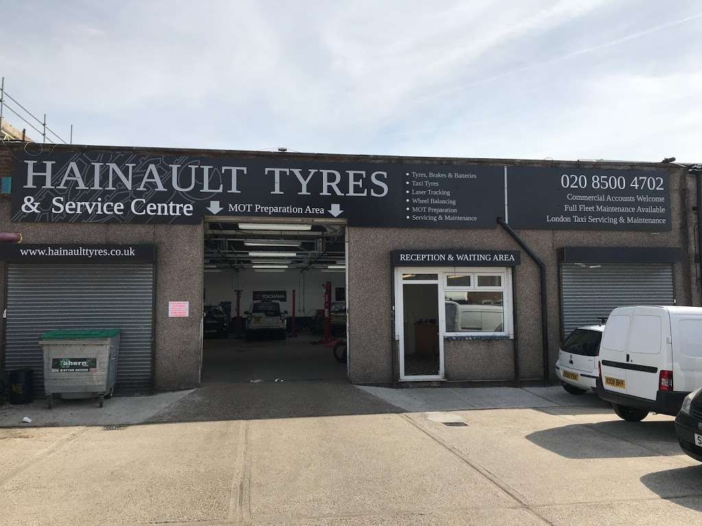 Hainault Tyre shop | 62-70 Fowler Rd, Ilford IG6 3UT, UK | Phone: 020 8500 4702